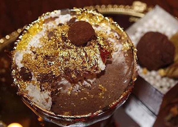 Gold made Chocolate Sundae Icecream